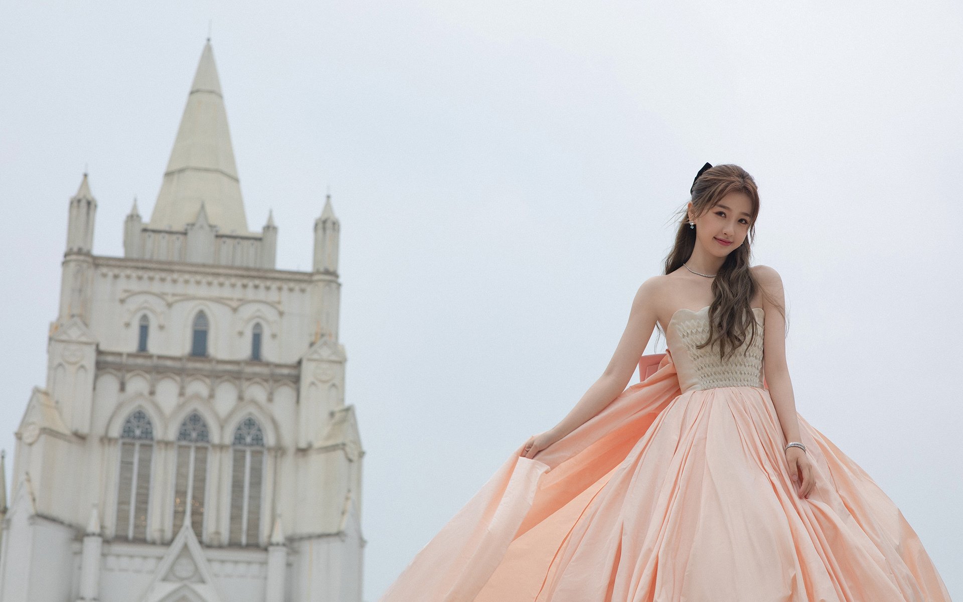 埃尔·哈努斯在巴黎奥运会男足比赛中表现出色